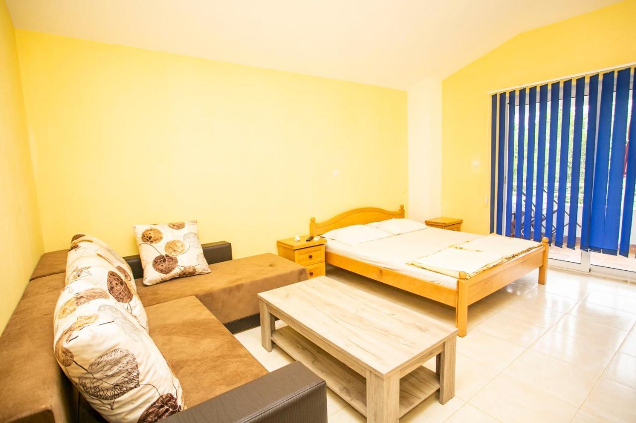 Ferienwohnung Casa Agata Ulcinj Exterior foto